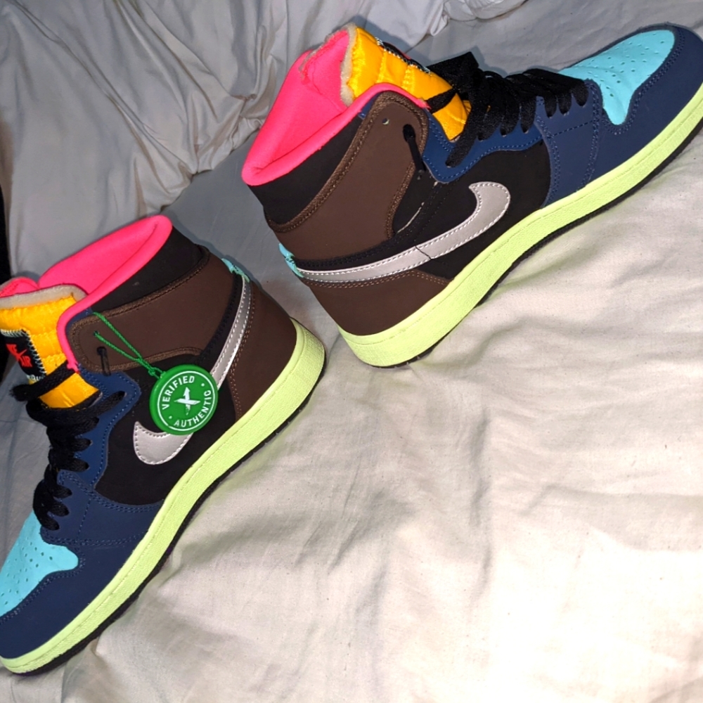 Jordan 1's Retro High Tokyo Bio Hack